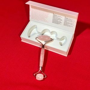GRACE & STELLA Rose Quartz Facial Roller
